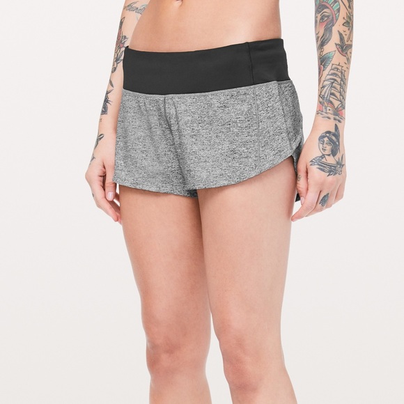 Lululemon Speed Up Short sz 4 - Picture 6 of 7